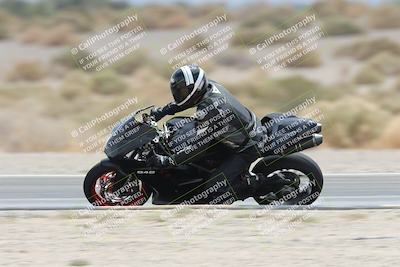 media/May-05-2025-Moto Forza (Mon) [[3c1838c5e5]]/2-B Group/Session 3 (Panning Test Turn 14 Inside)/